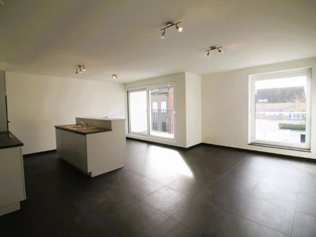 Centraal gelegen appartement met 2 slaapkamers, terras én garage
