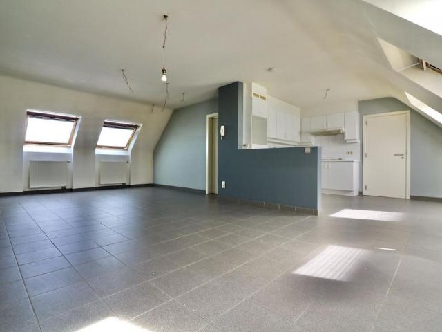Centraal gelegen appartement met 2 slpk voor 875 EUR/mnd