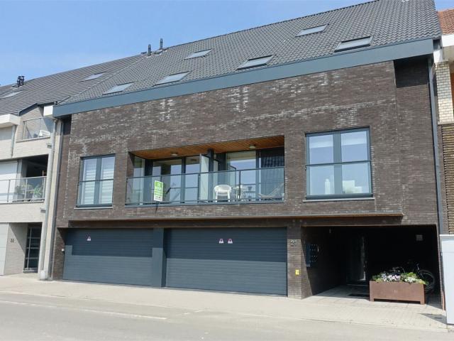Centraal gelegen appartement met zicht op de vaart,2 sla.