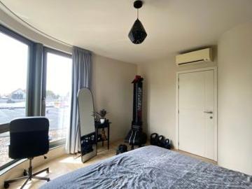 Centraal gelegen duplex met 2 slaapkamers en 2 terrassen