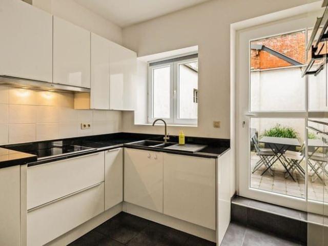 Centraal gelegen gerenoveerde woning met 3 slaapkamers