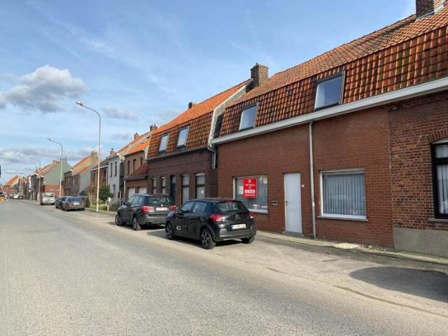 Centraal gelegen woning met 4 slaapkamers te Ieper