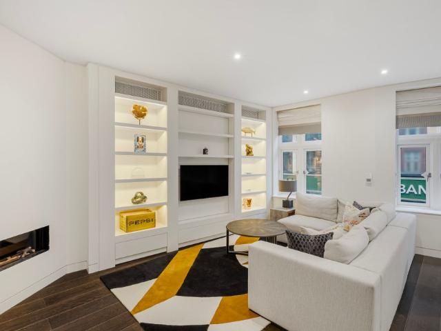 Central Mayfair apartment