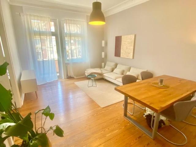 Central old building apartment with balcony and study room, Wiesbaden Amsterdam Apartments for Rent