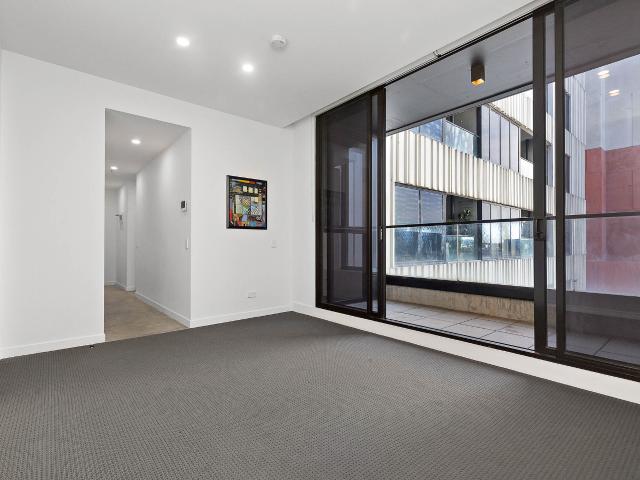 Central One Bedroom Apartment on Bridge Road