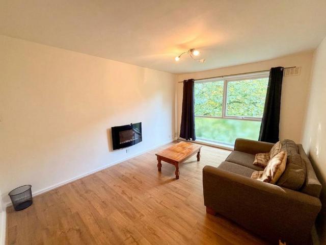 Central Avenue, Warwick House Central. 1 bed apartment to rent £850 pcm £196 pw