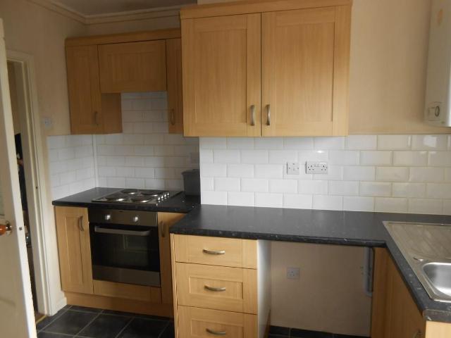 Central Avenue, Dogsthorpe, Peterborough PE1, 2 bed flat to rent, £875 pcm | PrimeLocation
