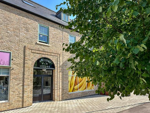 Central Avenue, Huntingdon PE28 2 bed apartment to rent £1,200 pcm £277 pw