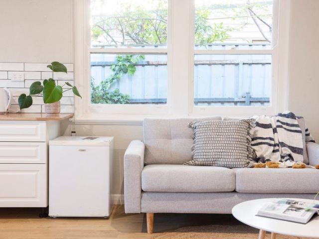 Central Albury Fully Furnished Apartment