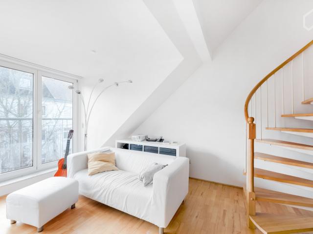 Central and sunny duplex apartment in trendy St. Pauli, very close to the city center, first rental with new furniture after renovation