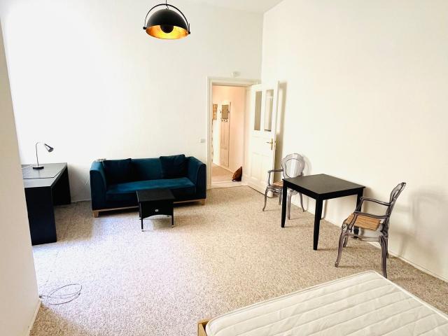 Central Apartment in the Heart of Berlin Tiergarten – Quiet and Well Connected, Berlin Amsterdam Apartments for Rent