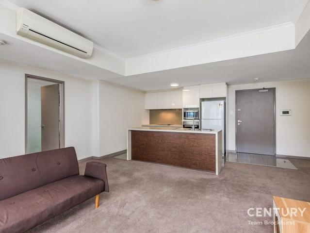 CENTRAL APARTMENT LIVING! Available from 16 October 2026