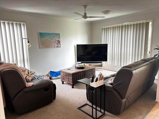 Central Arundel family home