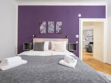 Central Business Apartment