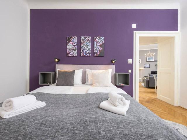 Central Business Apartment