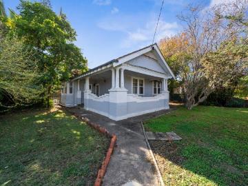 Central Benalla Timeless Californian Bungalow on a Prime Corner Allotment