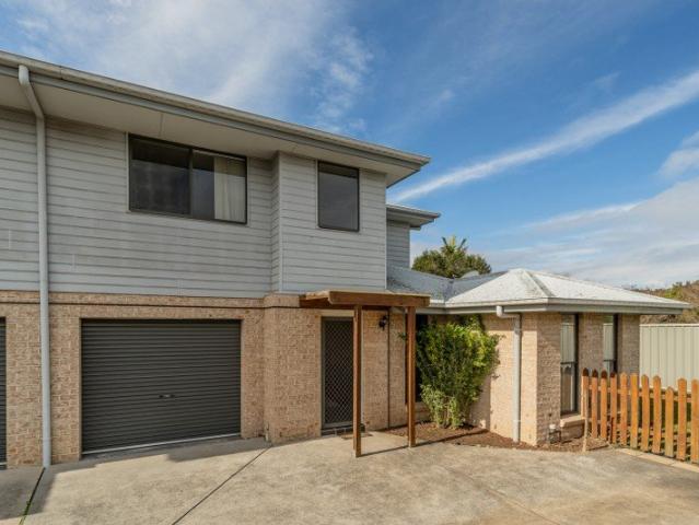 Central Branxton Townhouse Fantastic Opportunity to Add Value
