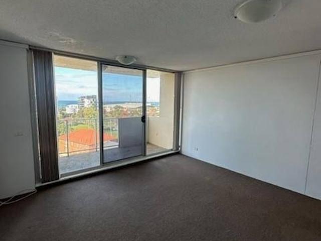 CENTRAL CBD, RENOVATED 2 BEDROOM UNIT