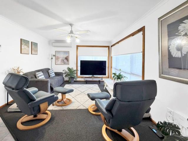 Central Coffin Bay Living at Its Best