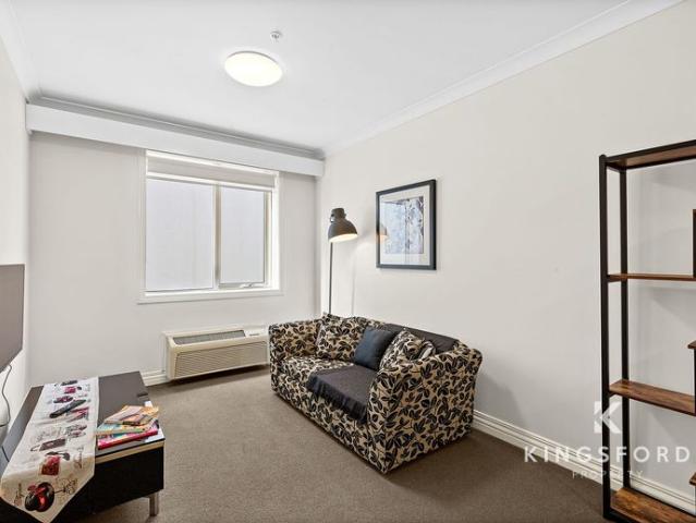 CENTRAL COLLINS ST FULLY FURNISHED