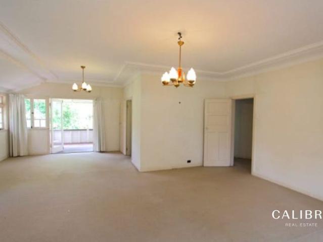 Central Convenience in Indooroopilly