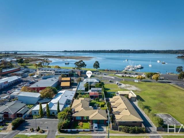 Central & Convenient Coastal Living