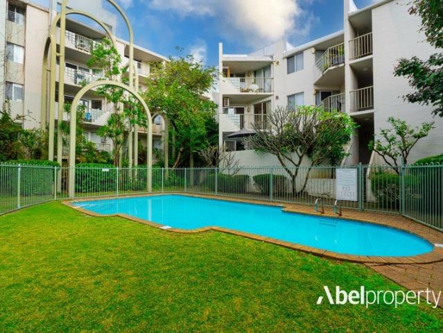 Central, convenient and seriously low maintenance