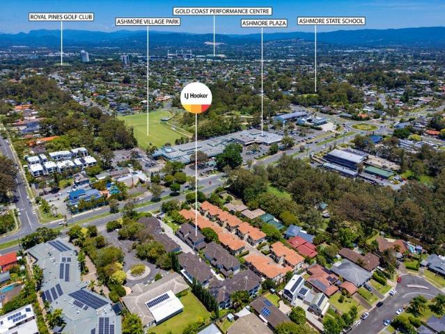 CENTRAL & CONVENIENT LARGE FAMILY HOME IN PRIVATE & SECURE BOUTIQUE ESTATE!