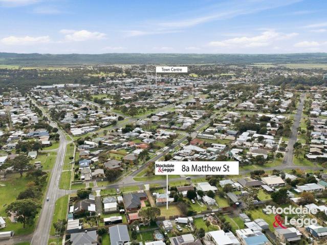 Central & Convenient with Rear Lane Access