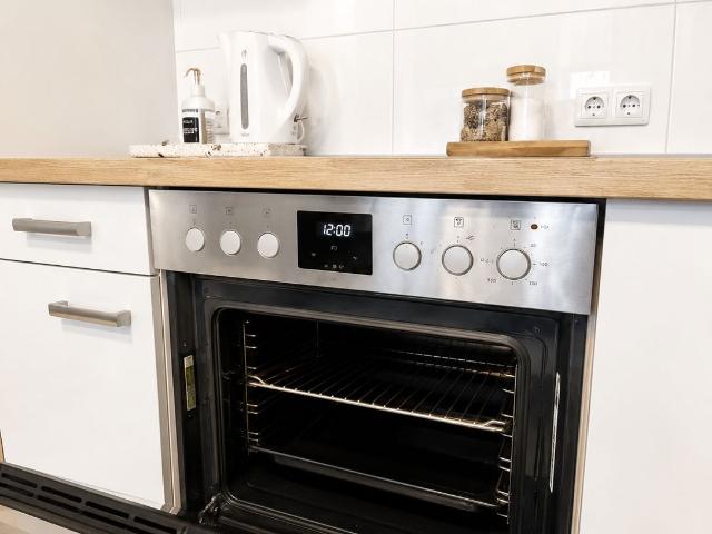 Central & Cosy Vienna Spacious, fully furnished apartment with excellent subway connection, Vienna Amsterdam Apartments for Rent