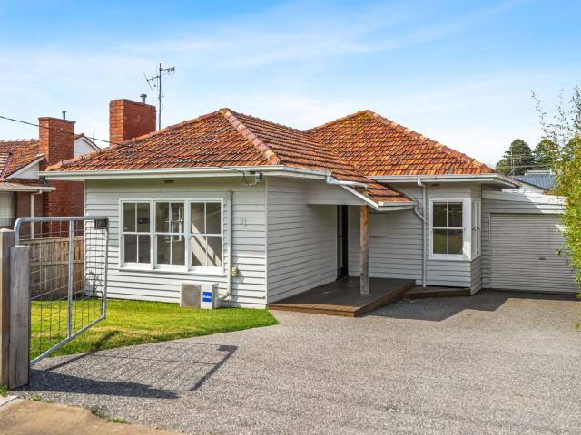CENTRAL COTTAGE