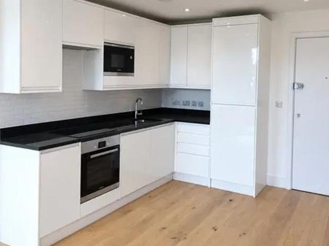 Central Cross, Croydon, CR0 1GU, Property for rent