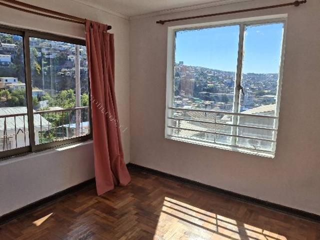 Central departamento 4/D AMPLIA Soleada C/Estacionamiento