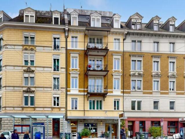 Central et confortable – Appartement de 4.5 pièces proche de la gare de Wiedikon