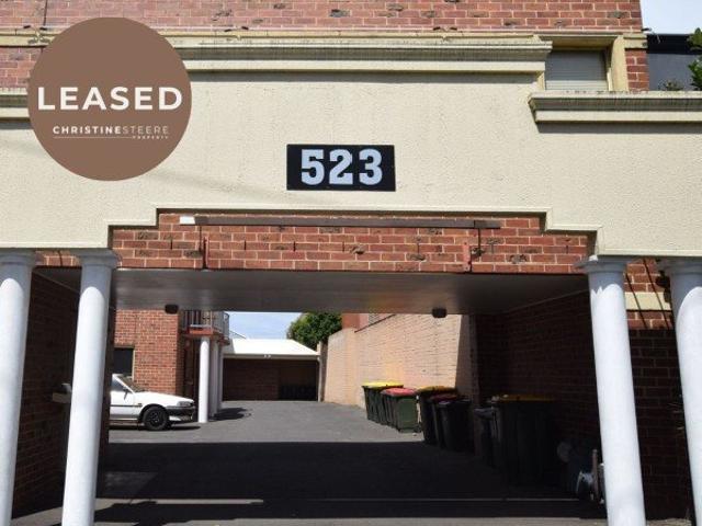 Central Furnished Apartment for Easy Living