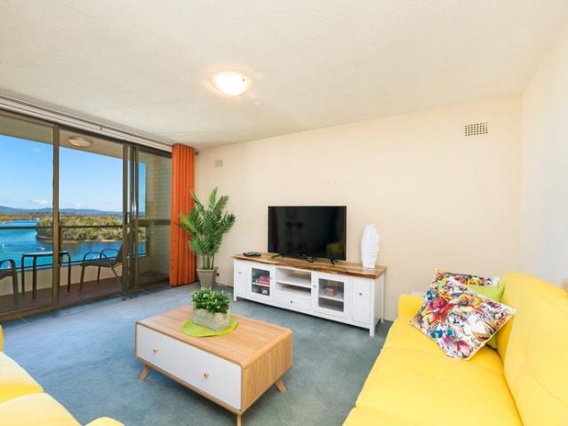 Central Forster, Furnished Living with Beautiful Lake Views