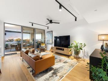 Central Freo Living: Harbour Views & City Delights