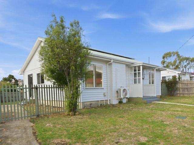 Central Glenorchy Convenience Meets Comfort