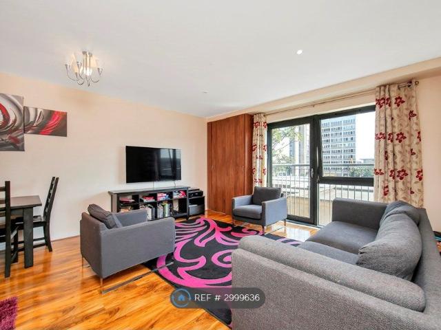 Central House, Barking IG11, 2 bed flat to rent, £1,950 pcm | PrimeLocation