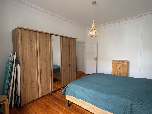 Central in City West: Sunny 2 bedroom period apartment furnished in Wilmersdorf, Berlin Amsterdam Apartments for Rent