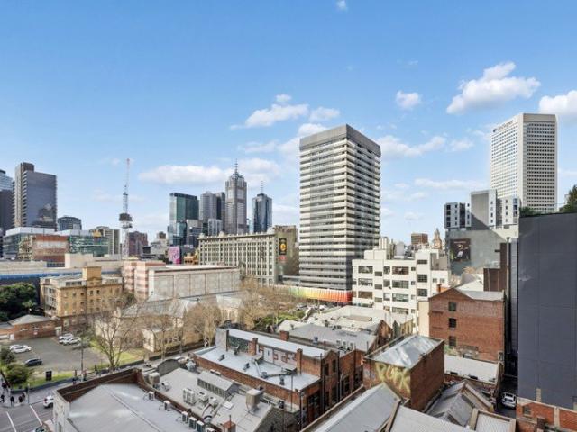Central Laneway Living with City Energy
