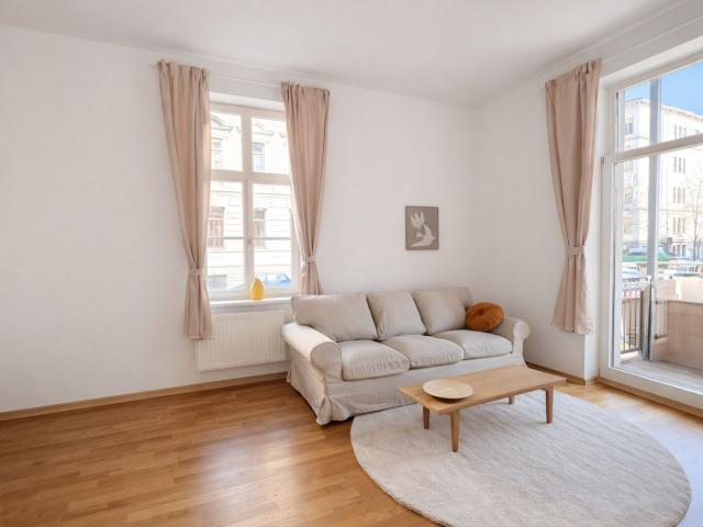 Central Leipzig 2 Bedroom Apartment with Plenty of Space