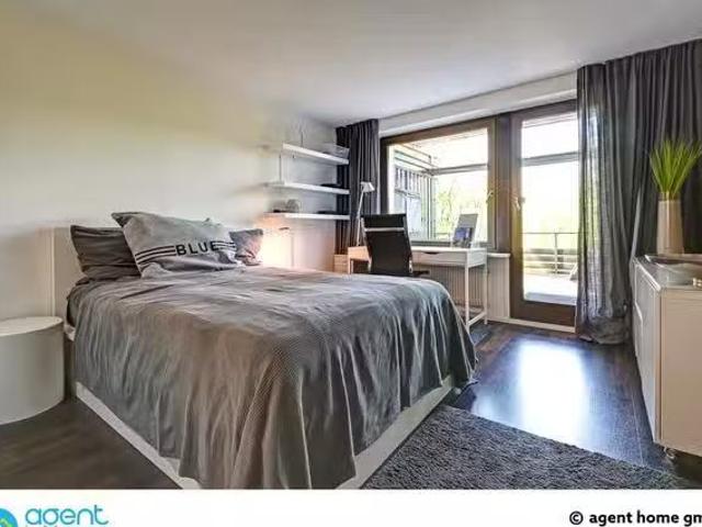 CENTRAL LIVING Gemütliche Wohnung mit Balkon