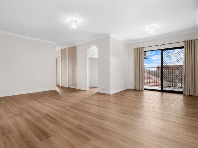 Central located renovated unit
