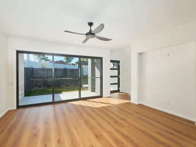CENTRAL LOCATION, MODERN COMFORTS & RELAXED LIVING!