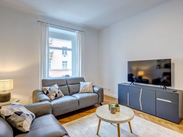 Central location: first occupancy, newly furnished