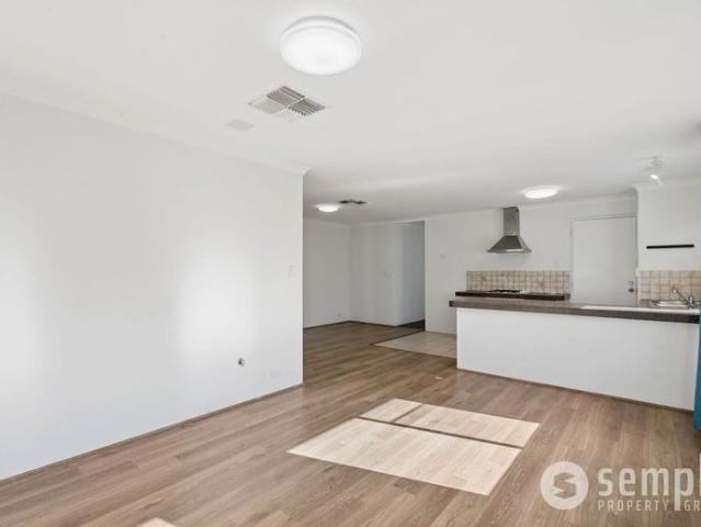 Central location in Cannington!
