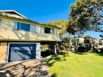 Central Location includes electricity, water & lawns