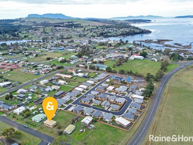 Central Location, Large Block, Subdivision Potential STCA