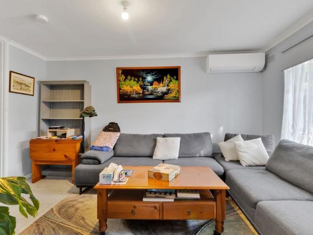 Central Location to Killarney Vale